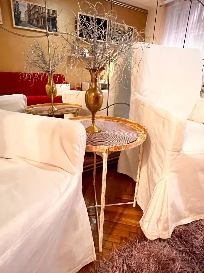 דירות בוקרשט Studio Mosilor